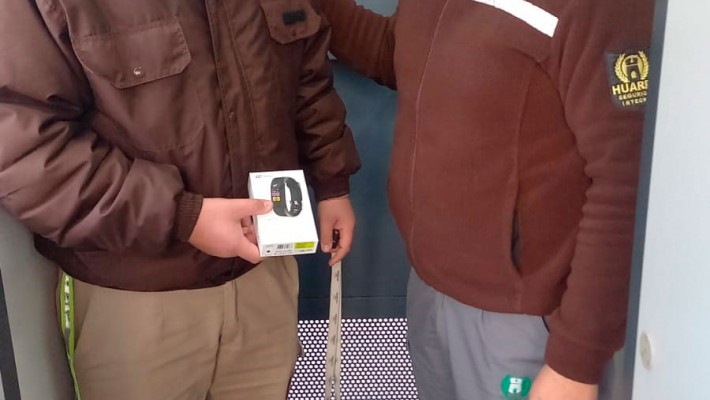 Reconocimiento y entrega de un presente