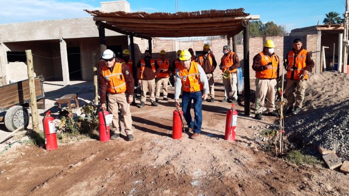 PRACTICA DE USO DE EXTINTORES y el PLAN INTEGRADOR GERENCIAL